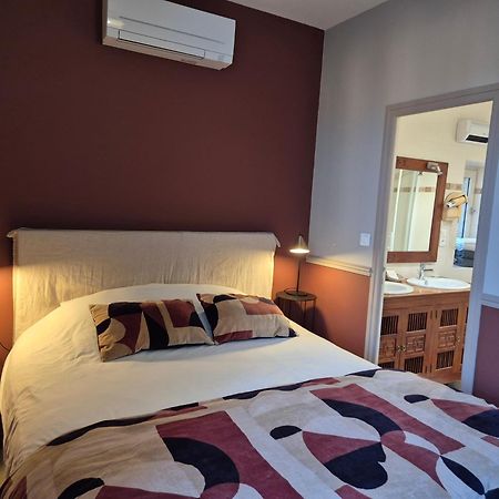 Logishotels Le Relais Du Quercy Meyssac Екстериор снимка