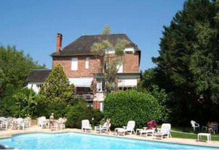 Logishotels Le Relais Du Quercy Meyssac Екстериор снимка